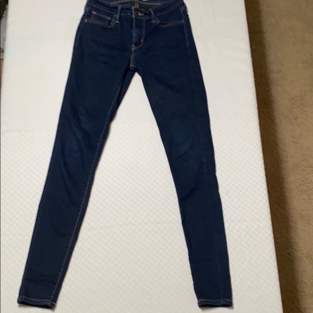 LEVI’s 710 Super Skinny Jeans